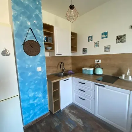 Ella Apartment *