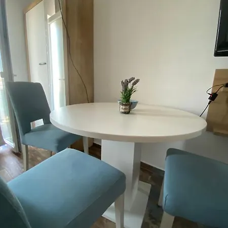 Apartment Ella