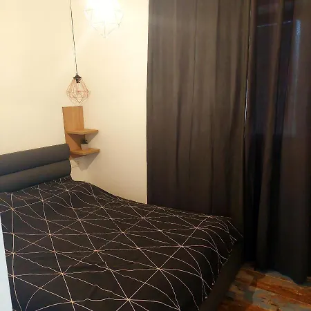 Apartment Ella *